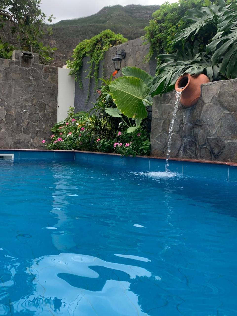 Villa Kasa Wahnon Pombas Esterno foto